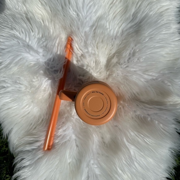 Simple Modern 40oz Apricot Trek Tumbler - Picture 3 of 5